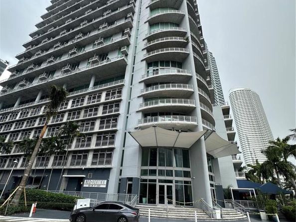 690 SW 1st Ct 1010, Miami FL 33130