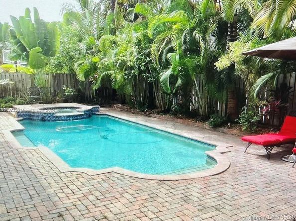 11161 NW 71st St, Doral FL 33178