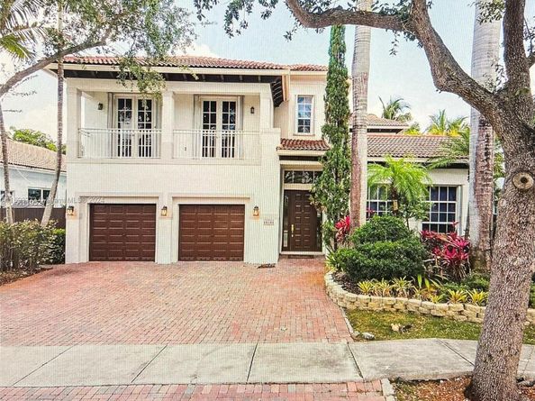 11161 NW 71st St, Doral FL 33178