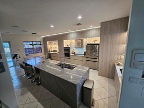 11161 NW 71st St, Doral FL 33178