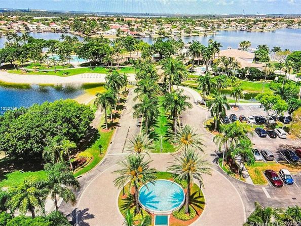 11161 NW 71st St, Doral FL 33178