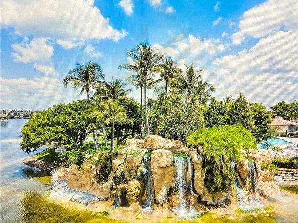 11161 NW 71st St, Doral FL 33178