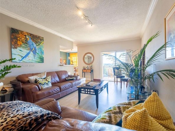 11700 SW 2nd St 13202, Pembroke Pines FL 33025