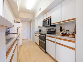 11700 SW 2nd St 13202, Pembroke Pines FL 33025