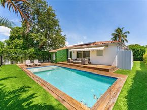 646 NE 83rd St, Miami FL 33138