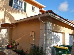 6407 Catalina Ln 6407, Tamarac FL 33321