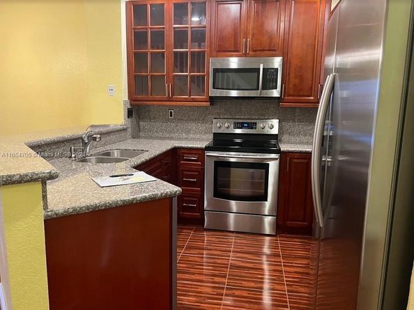 6407 Catalina Ln 6407, Tamarac FL 33321