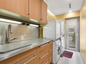 2500 Mercedes Dr, Fort Lauderdale FL 33316