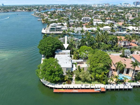 2500 Mercedes Dr, Fort Lauderdale FL 33316