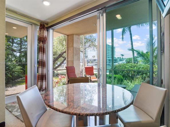 2500 Mercedes Dr, Fort Lauderdale FL 33316