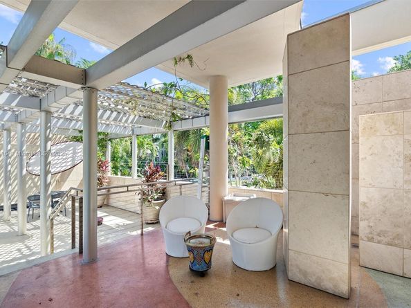 2500 Mercedes Dr, Fort Lauderdale FL 33316
