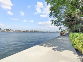 2500 Mercedes Dr, Fort Lauderdale FL 33316