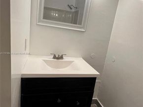 4372 W 11th Ln 30, Hialeah FL 33012