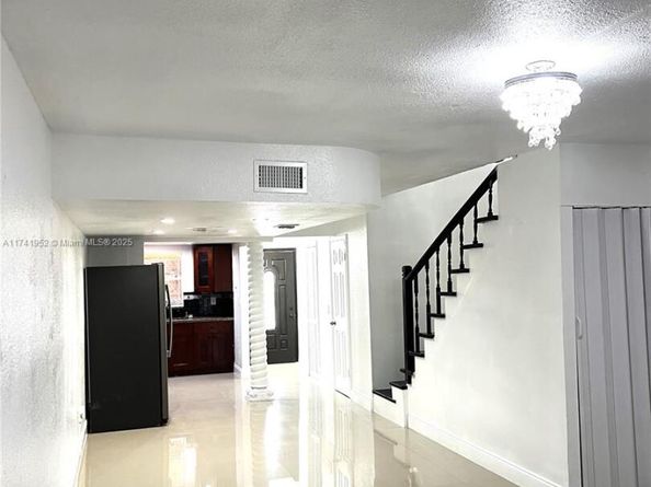 4372 W 11th Ln 30, Hialeah FL 33012