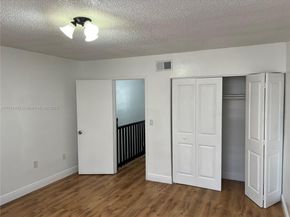 4372 W 11th Ln 30, Hialeah FL 33012