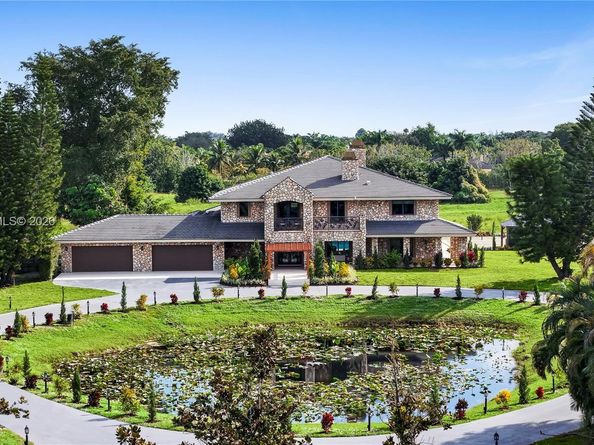 3320 SW 121st Ave, Davie FL 33330