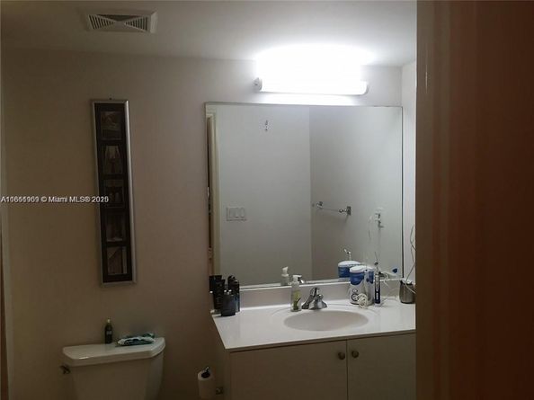 111 E Flagler St 907, Miami FL 33131