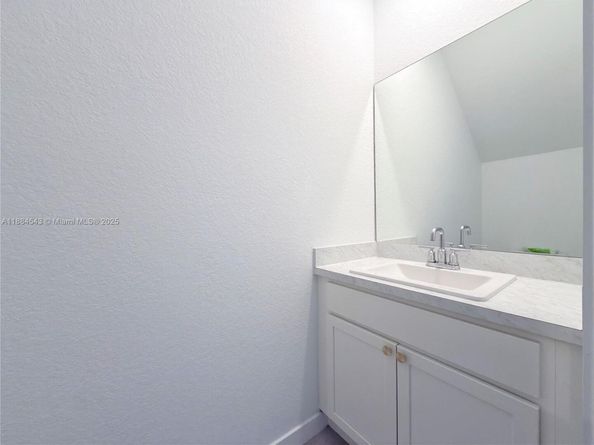 848 NW 3rd Way, Pompano Beach FL 33060