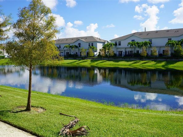 848 NW 3rd Way, Pompano Beach FL 33060