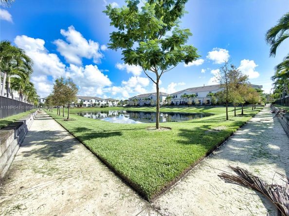 848 NW 3rd Way, Pompano Beach FL 33060