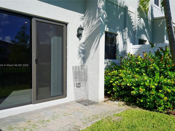 848 NW 3rd Way, Pompano Beach FL 33060