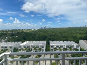 2450 NE 135th St 1012, North Miami FL 33181