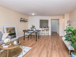 1750 NE 191st St 8274, Miami FL 33179