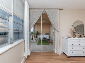 1750 NE 191st St 8274, Miami FL 33179