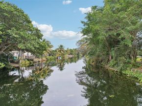 299 S Biscayne River Dr, Miami FL 33169