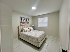 5776 NW 56th Mnr, Coral Springs FL 33067