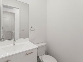 17564 SW 41st St, Miramar FL 33029