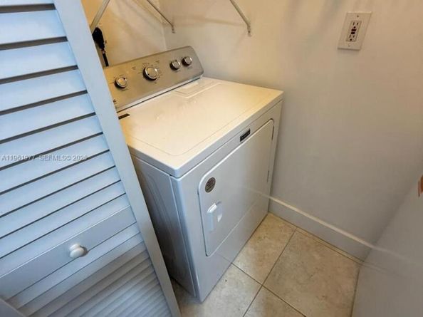 14111 SW 121st Pl 4, Miami FL 33186