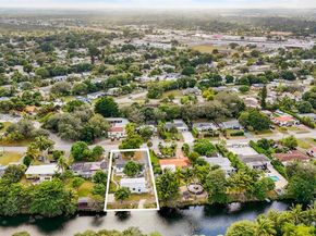 201 S Biscayne River Dr, Miami FL 33169