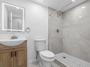 201 S Biscayne River Dr, Miami FL 33169