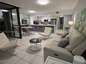 825 Egret Cir 511, Delray Beach FL 33444