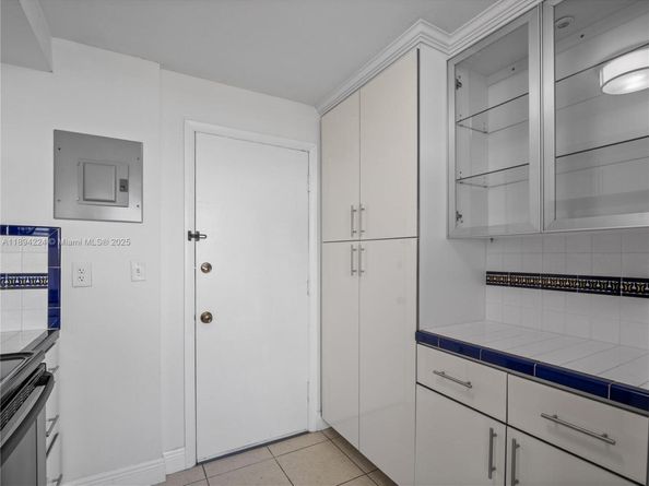 3161 S Ocean Dr 1201, Hallandale Beach FL 33009