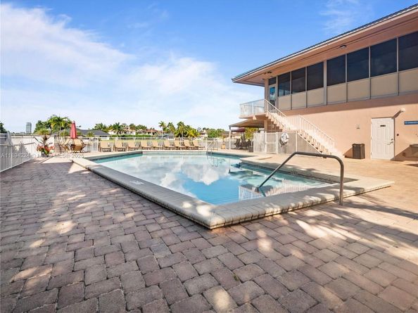 3161 S Ocean Dr 1201, Hallandale Beach FL 33009