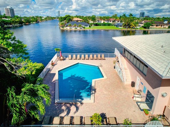 3161 S Ocean Dr 1201, Hallandale Beach FL 33009