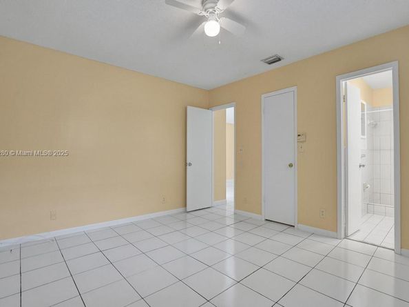2444 Raleigh St, Hollywood FL 33020
