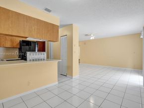 2444 Raleigh St, Hollywood FL 33020