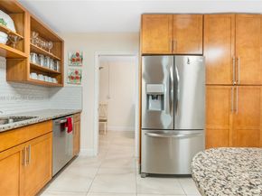 281 SE 3rd Ct, Pompano Beach FL 33060