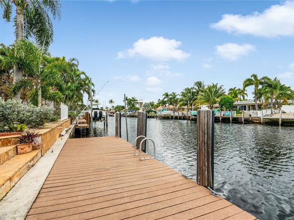 281 SE 3rd Ct, Pompano Beach FL 33060