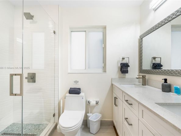 281 SE 3rd Ct, Pompano Beach FL 33060