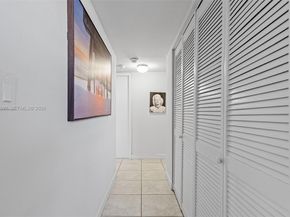 2016 Bay Dr 203, Miami Beach FL 33141