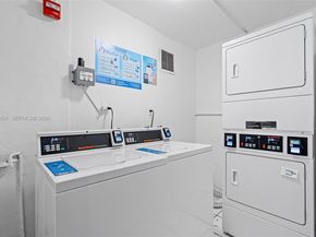 2016 Bay Dr 203, Miami Beach FL 33141