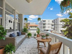 2016 Bay Dr 203, Miami Beach FL 33141