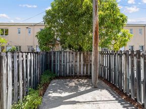 422 NW 84th St 422, Miami FL 33150