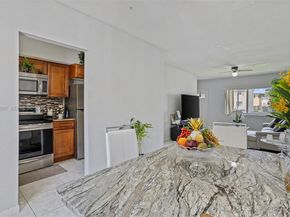 422 NW 84th St 422, Miami FL 33150