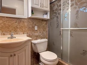 7320 NW 2nd St, Pembroke Pines FL 33024