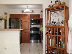 7320 NW 2nd St, Pembroke Pines FL 33024
